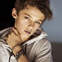 Ragnarok Montgomery ( Torres)(7)