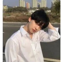 เมฆ(ลูกน้องนางเอก + เพื่อนพระเอก)