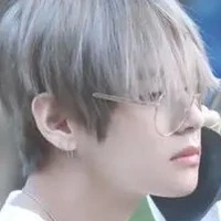 🌼Kim Taeming🥀{omega}