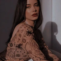 Kylie McAvoy (19)