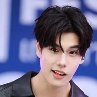 Phuwin ( EA )