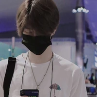 อี้ป๋อ[พ.อ]