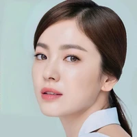 กลิ่น(แม่พระเอก)
