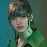 Queen Lyora Vyonica Manoban