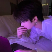 นิว(นายเอก)