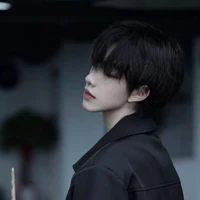 ดิว(เพื่อนพอ.)