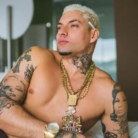 Grego(dono do morro)