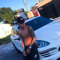 TH ( braco direito do grego)