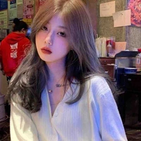 พลอย