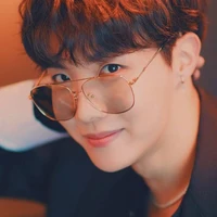 Jung Hoseok/j-hope / Tae friend / police