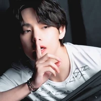 Kim Taehyung / Host