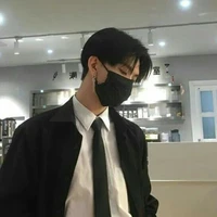 โอเลย์(พ่อบุญธรรมนางเอก+ราชอาณาจักรแวมไ)