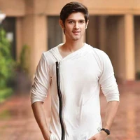 Naksh Singhania/fl brother
