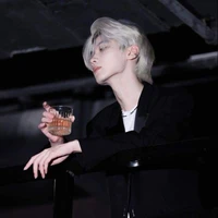 ซี(ลูกน้องคนสนิทของพระเอก)