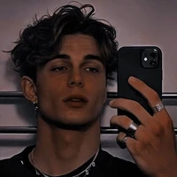 Mathias Robinson Martínez ||17||