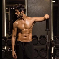 Kartik Aryan{villian}