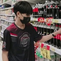 ดิว(พระเอก)