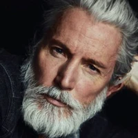 Maximo Vulcok ( abuelo de Alexander)