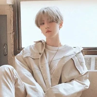 นิวเยียร์(นายเอก+นักฆ่าอันดับ1)