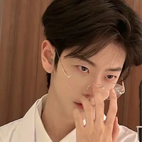 ทิวลิป(มือซ้ายอันอัน)💙