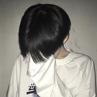 มอส[เพื่อนนายเอก+นักสืบ]