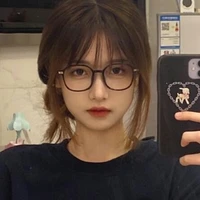 ฟาง(ใส่แว่น)