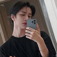 อาเธอร์(พระเอก)