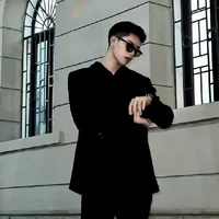 หวังอี้เหลิน(พ.อ)