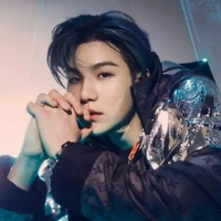 Suga (yoongi)