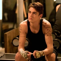menor(Alex)