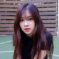 โรส(นางเอก)