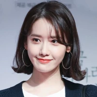 ยุนอา(น้าสาวของ น.อ)
