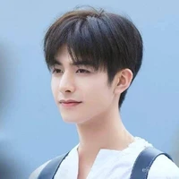 เพื่อน พ.อ หัวหน้าชมรมวาดรูป (กันต์)