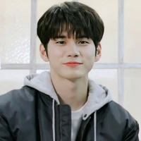 พ่อ(นางเอก)