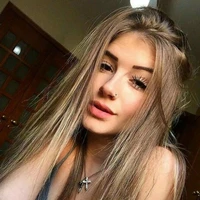 Julia (mlhr amiga da Isadora)