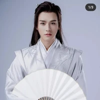 ท่านอ๋องซู่หลงเซิ่น/พระเอก