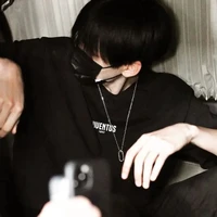 คิว(พ.อ+เพื่อนพระเอก)