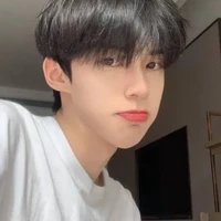 วิว//นายเอก+พ่อค้าขายขนม