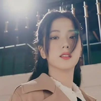 Kim jisoo/ tae mom