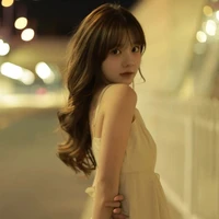 นาเดียร์(นางเอก)