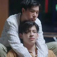 เเอด