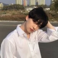 คาเรน(แฟนเก่านางเอก)​