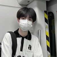 ปอนด์(เพื่อนนายเอก)😶