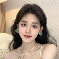 zeya alika tiffany