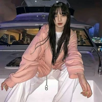 Lalisa Manoban (Sekretaris Ivona)