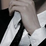 เเซน[พ่อของจินจินเเต่ตอนนี้ไม่ใช่พ่อ]