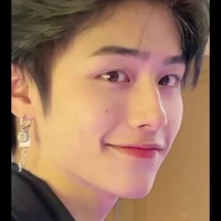 ไป๋(พี่นายเอก)
