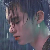 นิว(เพื่อนพระเอก)