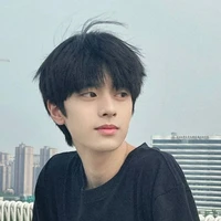 เบส[เพื่อนนายเอก]