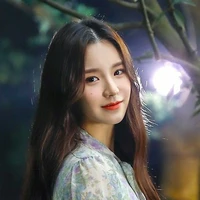 เพชรพลอย:แม่นางเอก💐